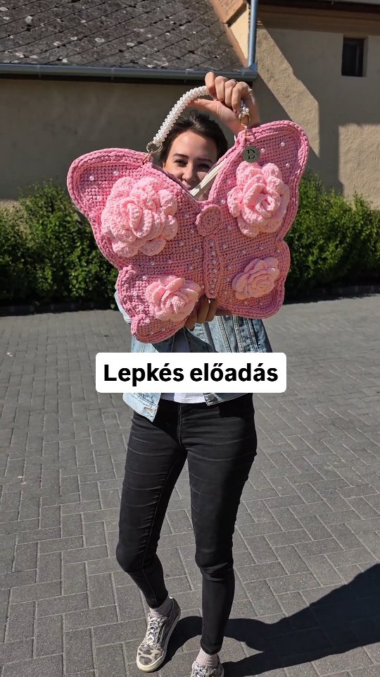 Lepkés előadás